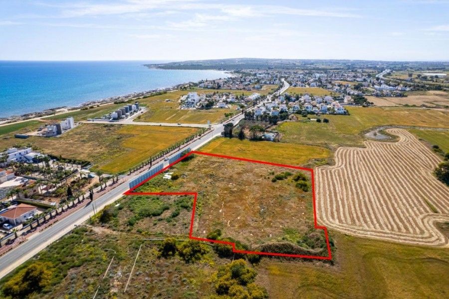 Terrain à Protaras, Chypre, 6 927 m² - image 4