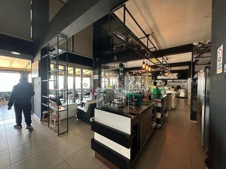 Cafetería, restaurante en Lárnaca, Chipre - imagen 4