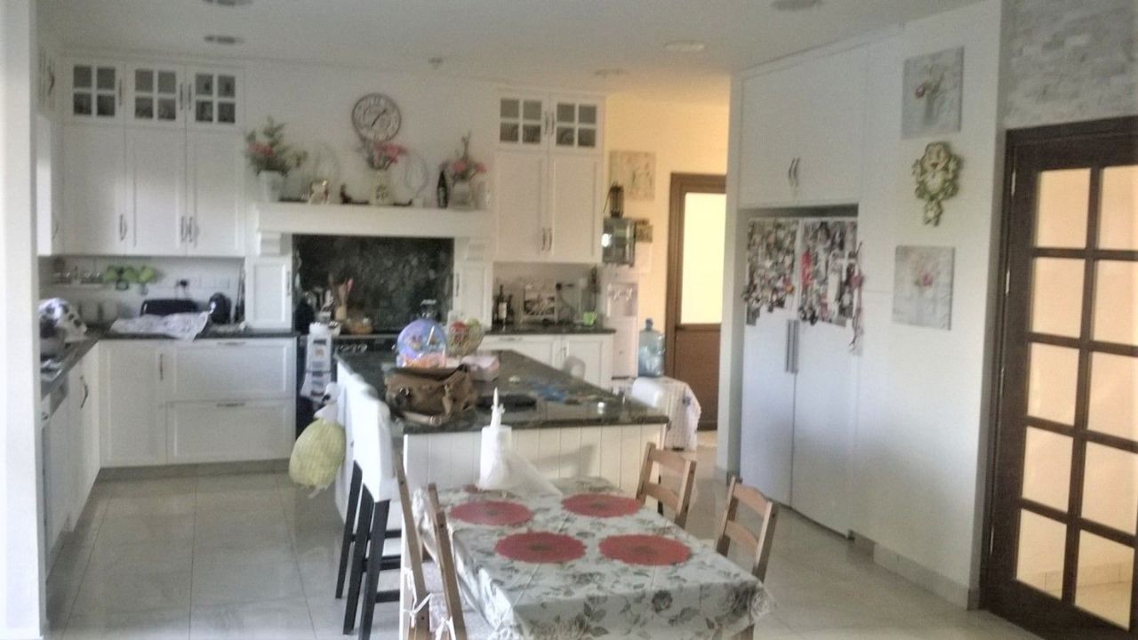 Villa in Nikosia, Zypern, 3 000 m² - Foto 4