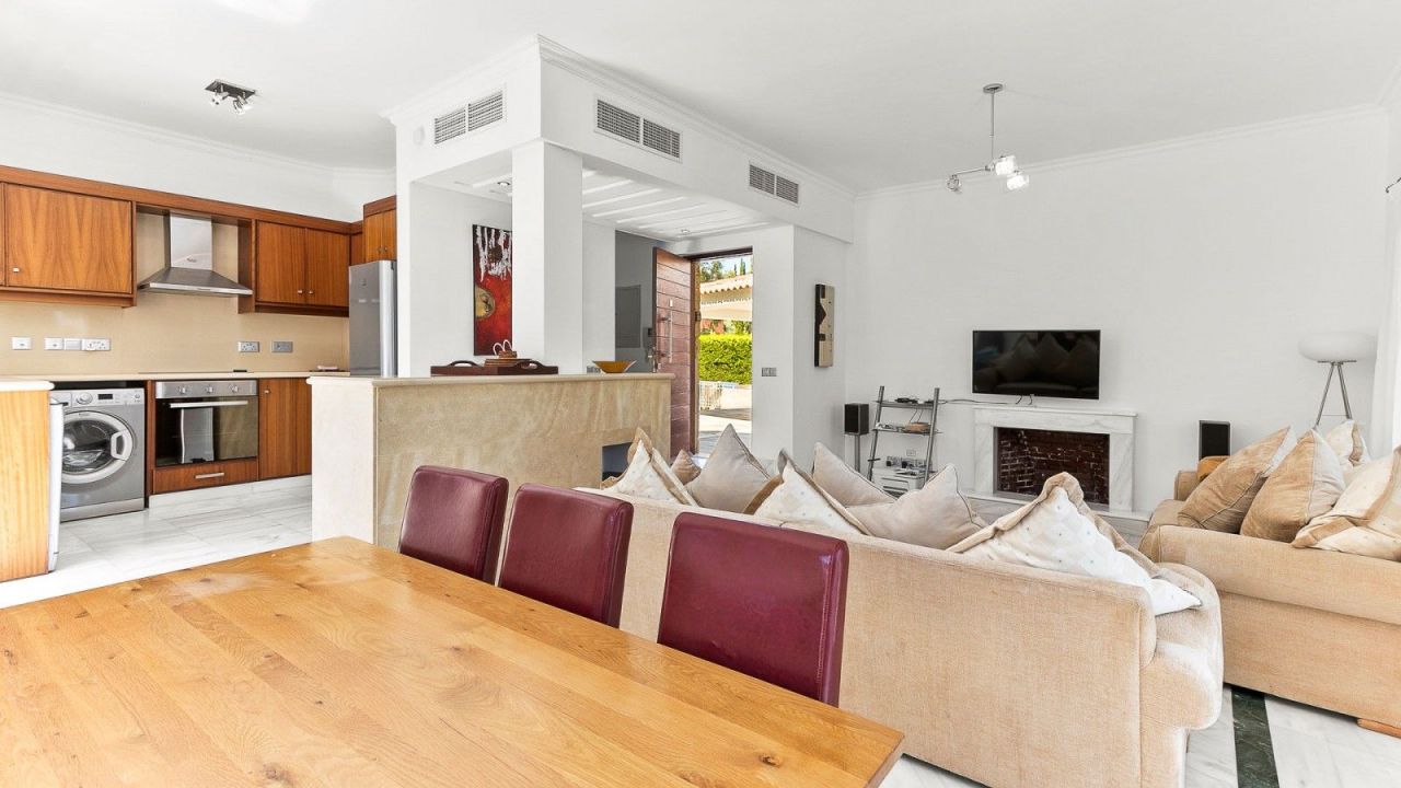 Villa in Paphos, Cyprus, 183 m² - picture 5