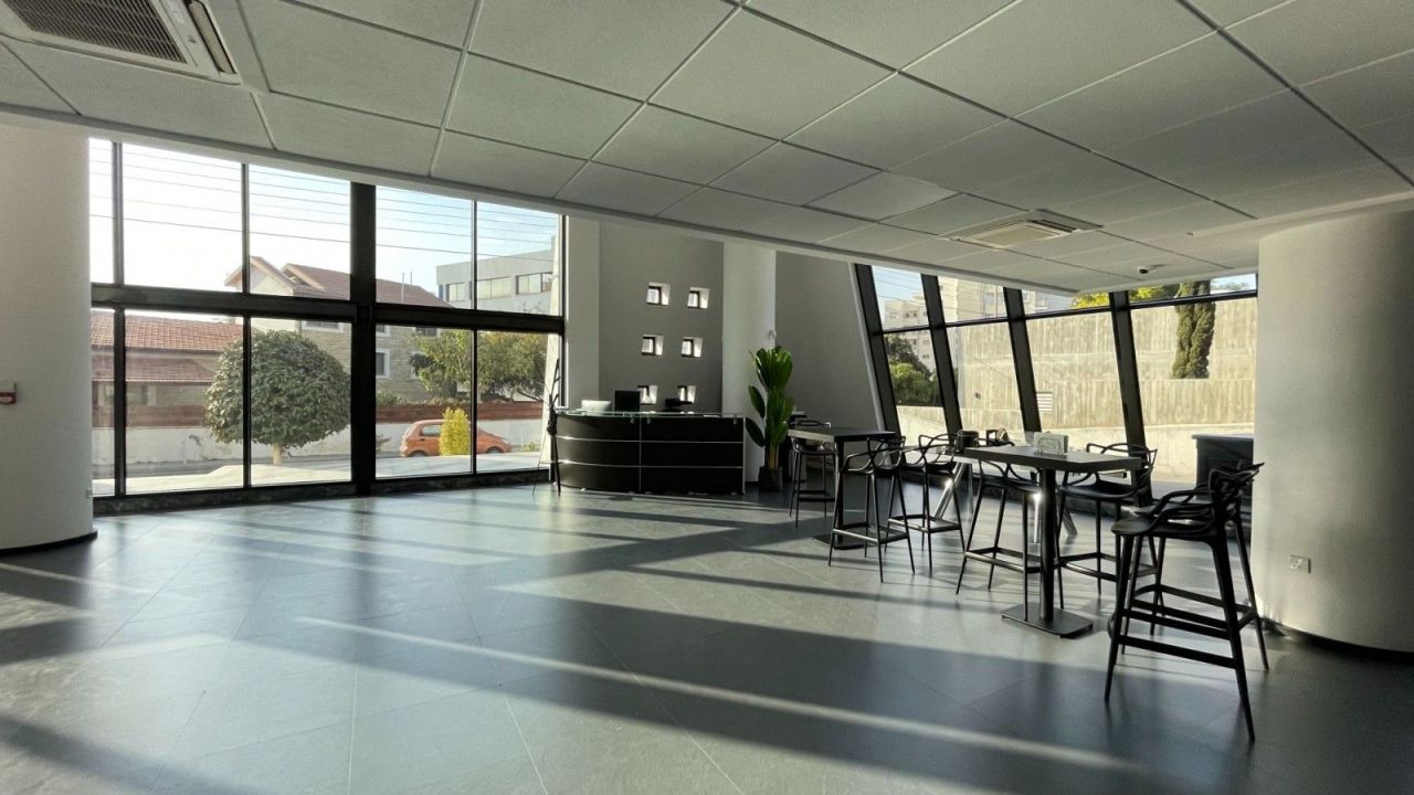 Office in Limassol, Cyprus, 1 800 m² - picture 5