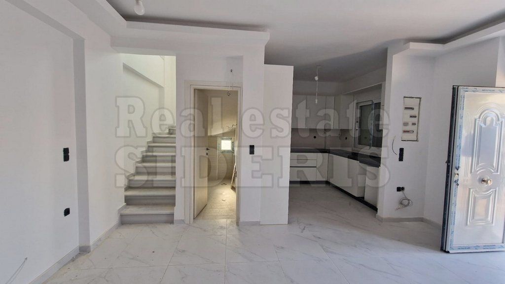 Maisonette in Korinth, Griechenland, 98 m² - Foto 1