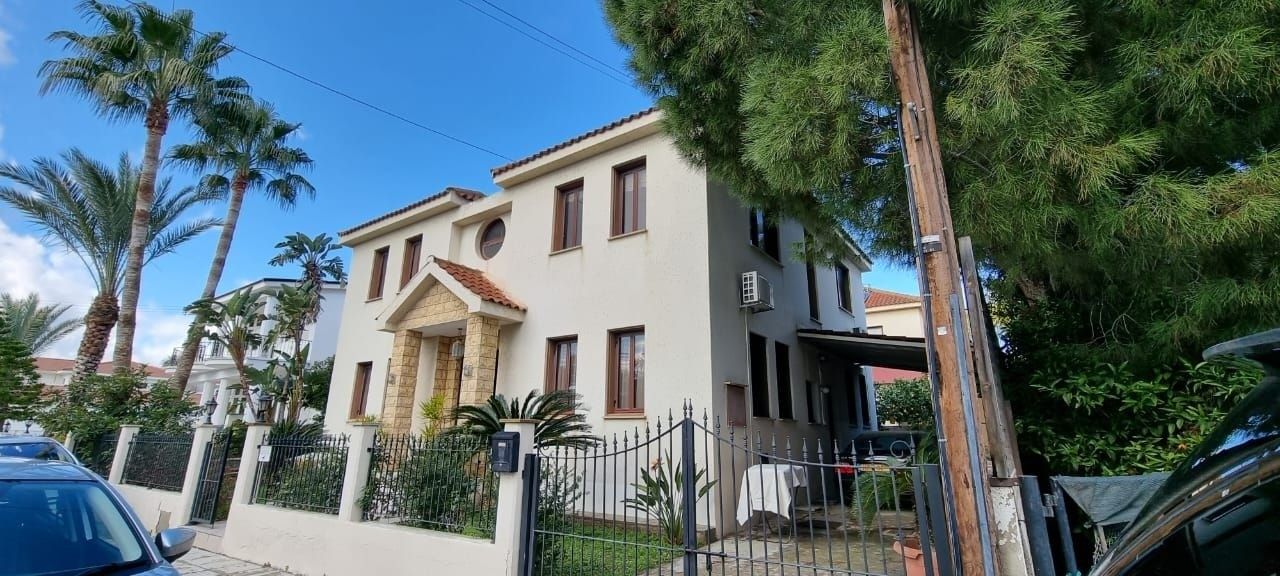 Townhouse in Larnaca, Cyprus, 220 m² - picture 5