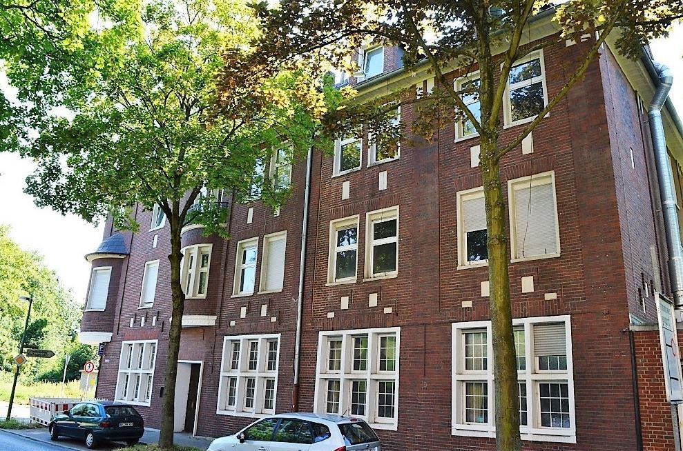 Commercial apartment building in Gelsenkirchen, Germany, 1 913 m² - picture 2