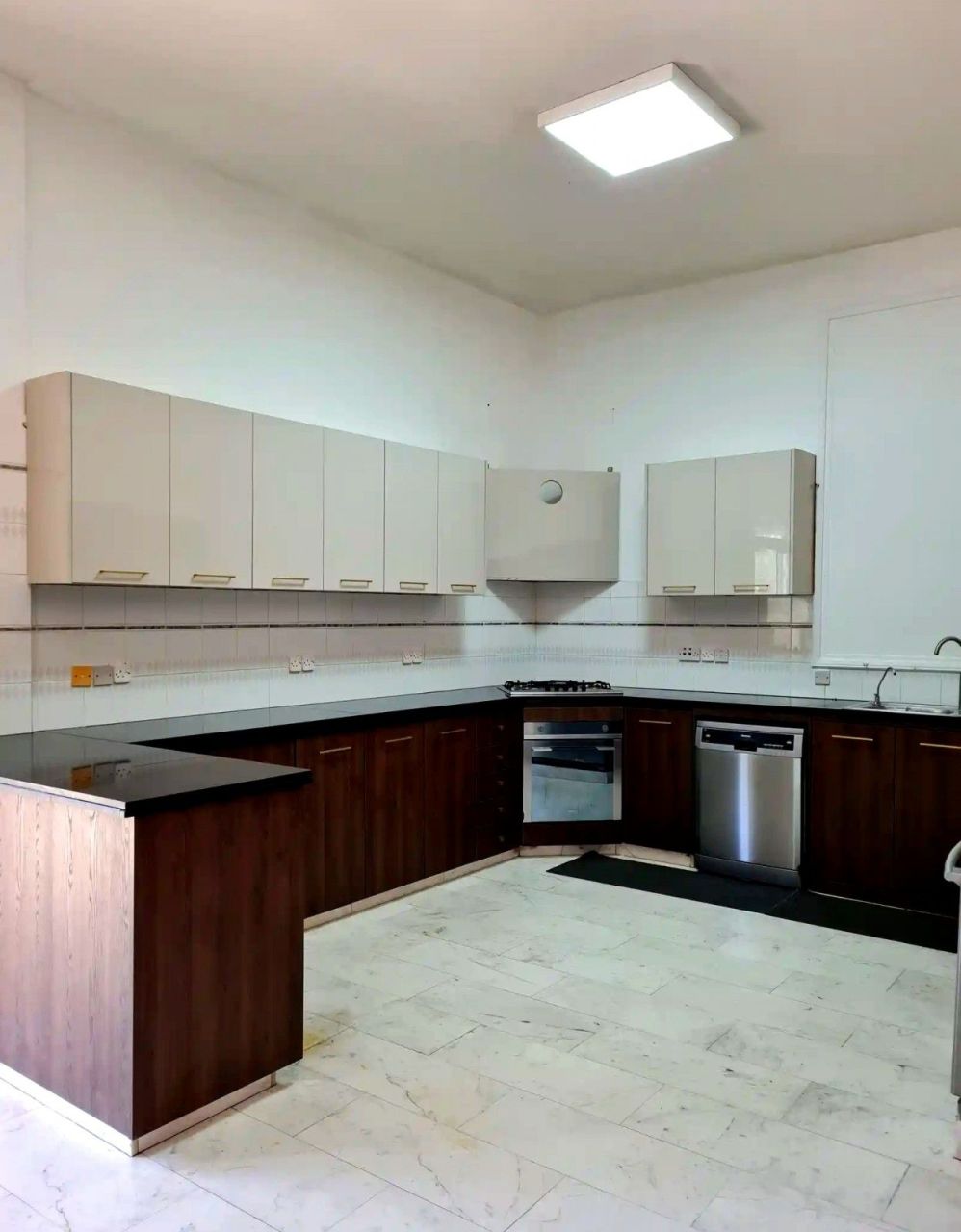 Villa in Larnaca, Cyprus, 1 050 m² - picture 6