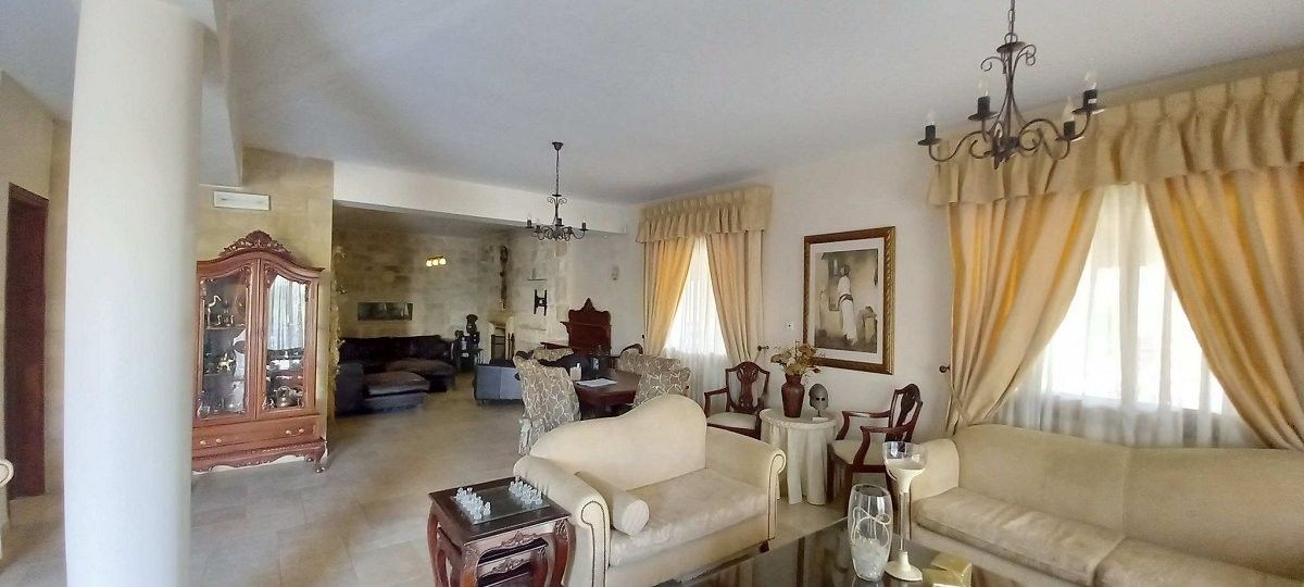 Townhouse in Paphos, Cyprus - picture 6