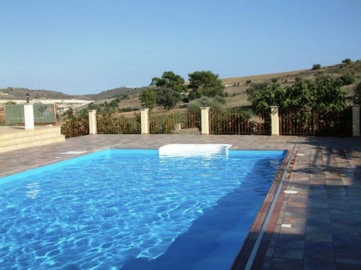 Villa en Lárnaca, Chipre, 700 m² - imagen 6