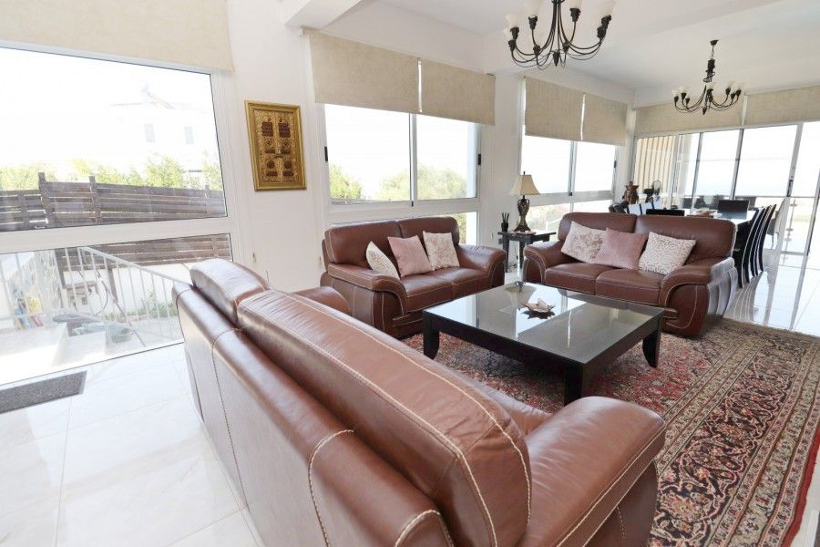 Villa in Paphos, Cyprus, 350 m² - picture 7