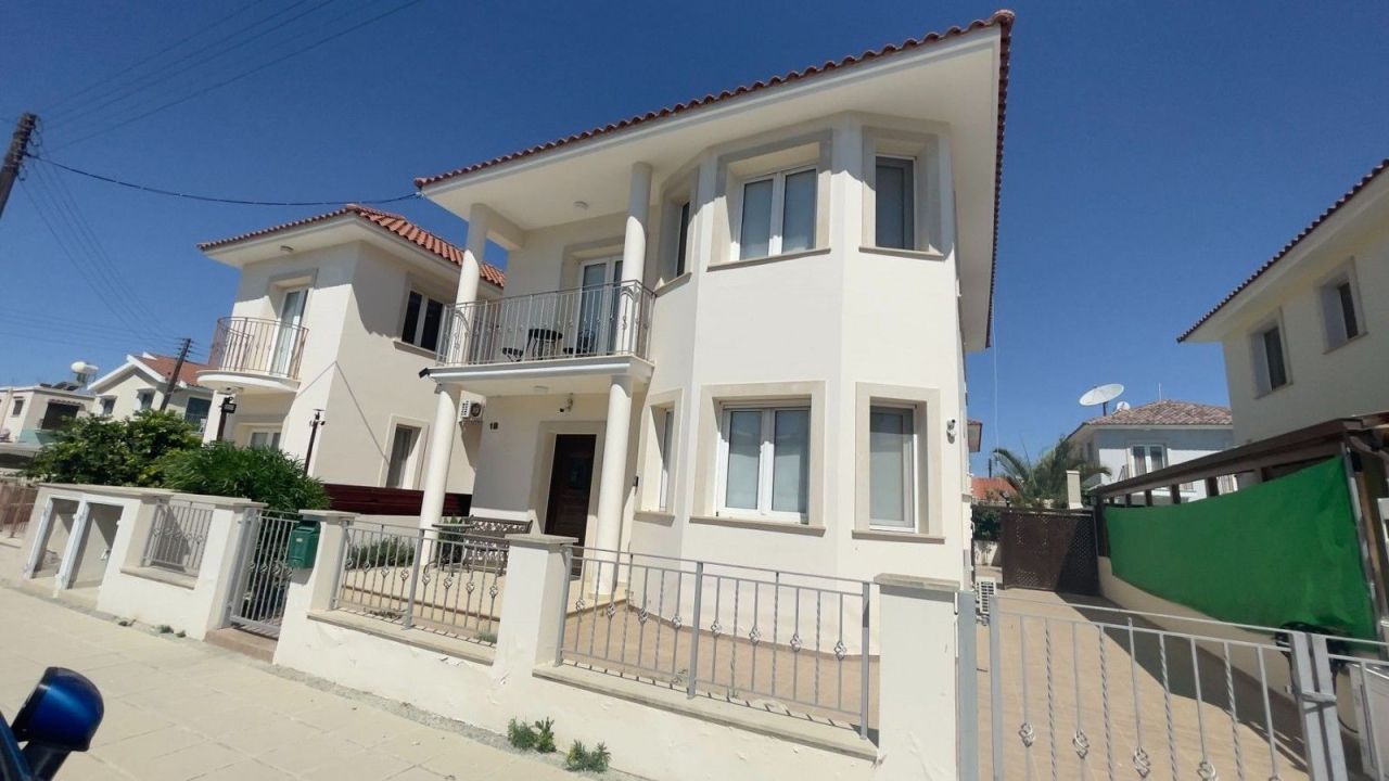 Maison urbaine à Larnaca, Chypre, 155 m² - image 7