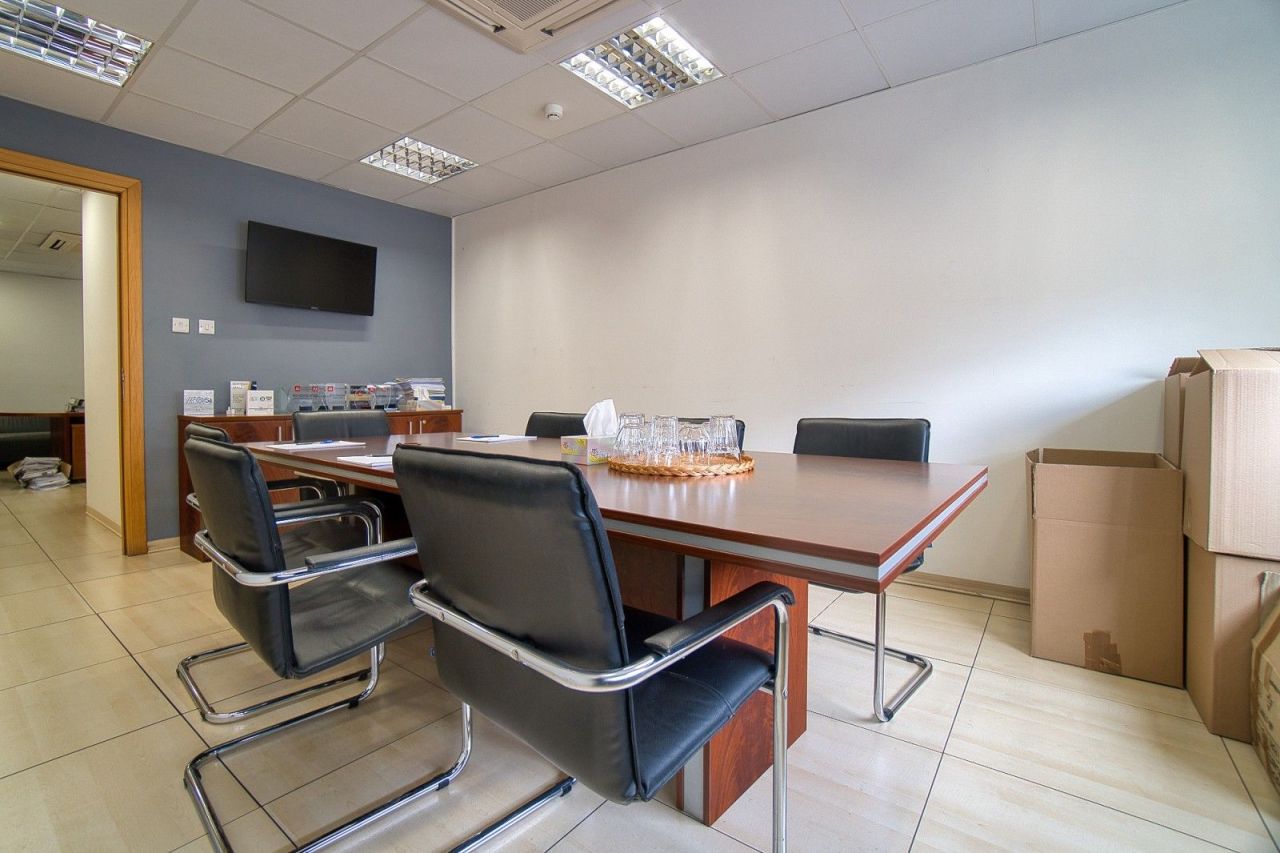 Ufficio a Limassol, Cipro, 850 m² - foto 7