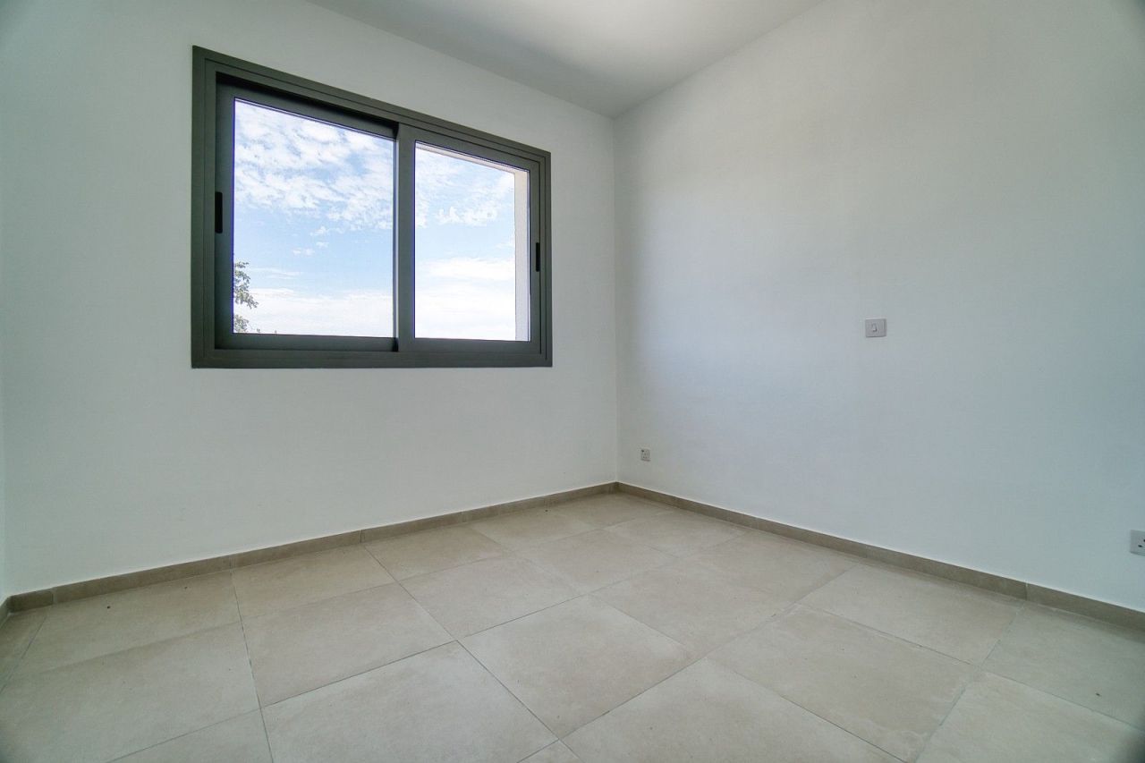 Apartment in Limassol, Cyprus - picture 8