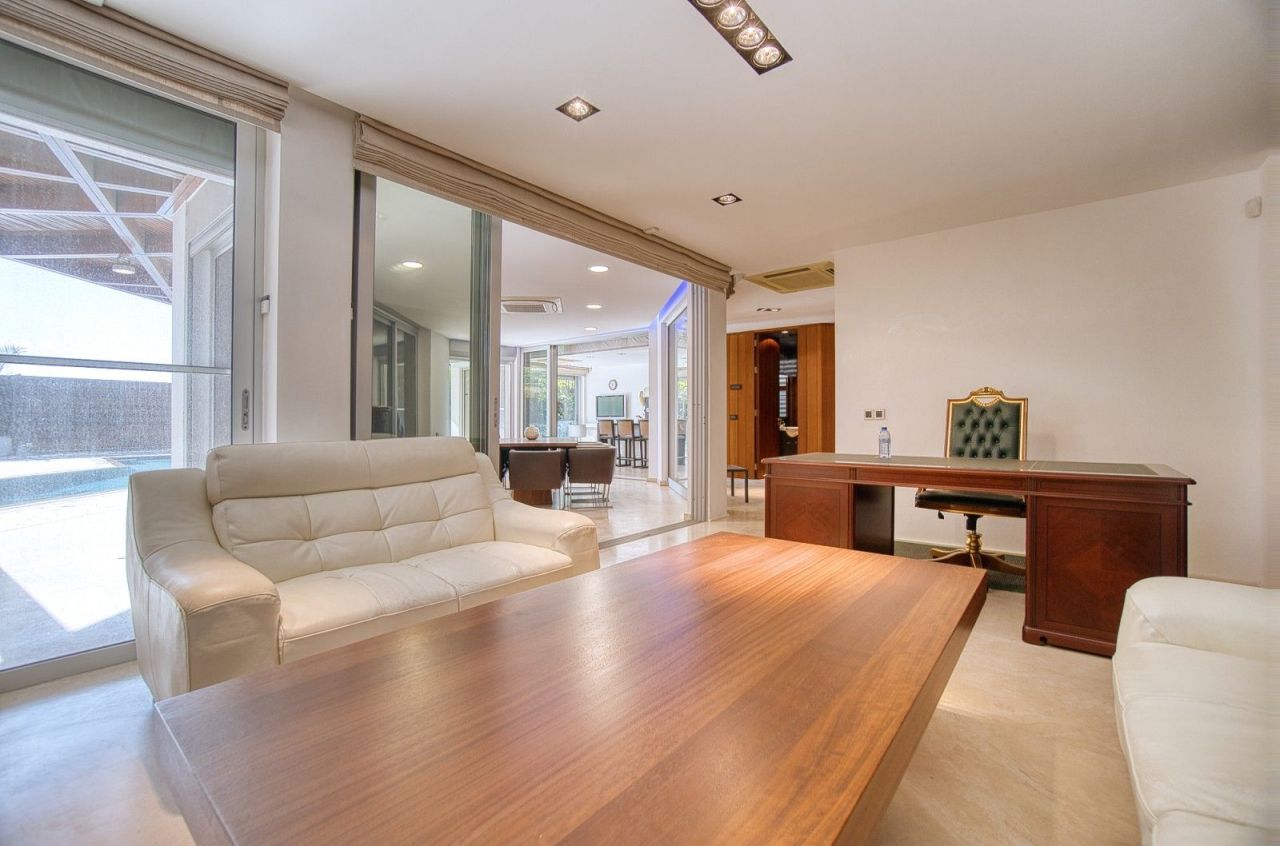 Villa in Limassol, Cyprus, 331 m² - picture 8