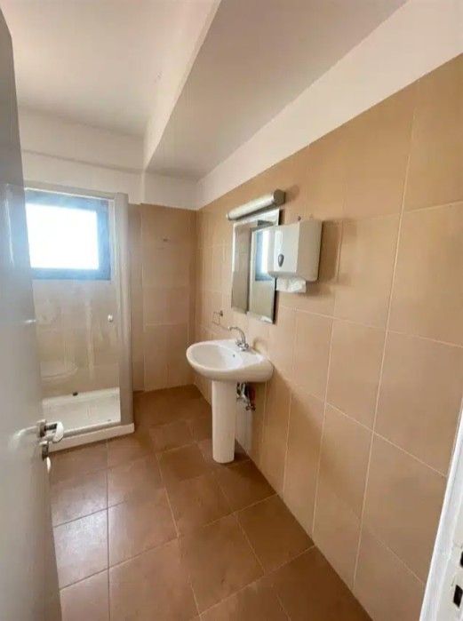 Biens commerciaux à Limassol, Chypre, 3 709 m² - image 8