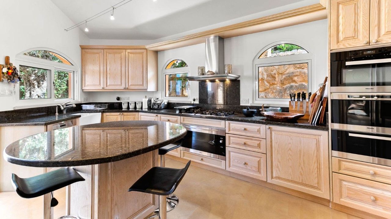 Villa a Paphos, Cipro, 378 m² - foto 8