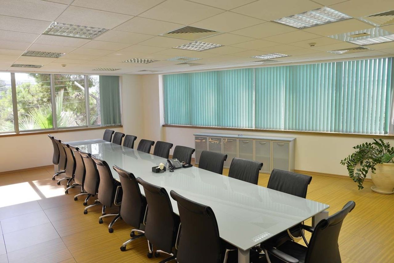 Bureau à Limassol, Chypre, 847 m² - image 9