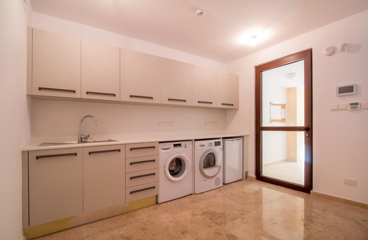 Villa à Paphos, Chypre, 318 m² - image 9