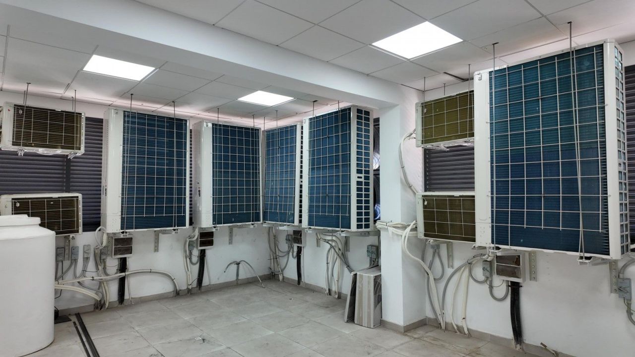 Office in Limassol, Cyprus, 1 440 m² - picture 9