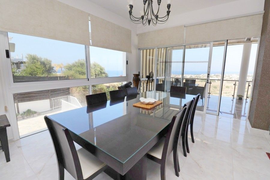 Villa in Paphos, Cyprus, 350 m² - picture 9