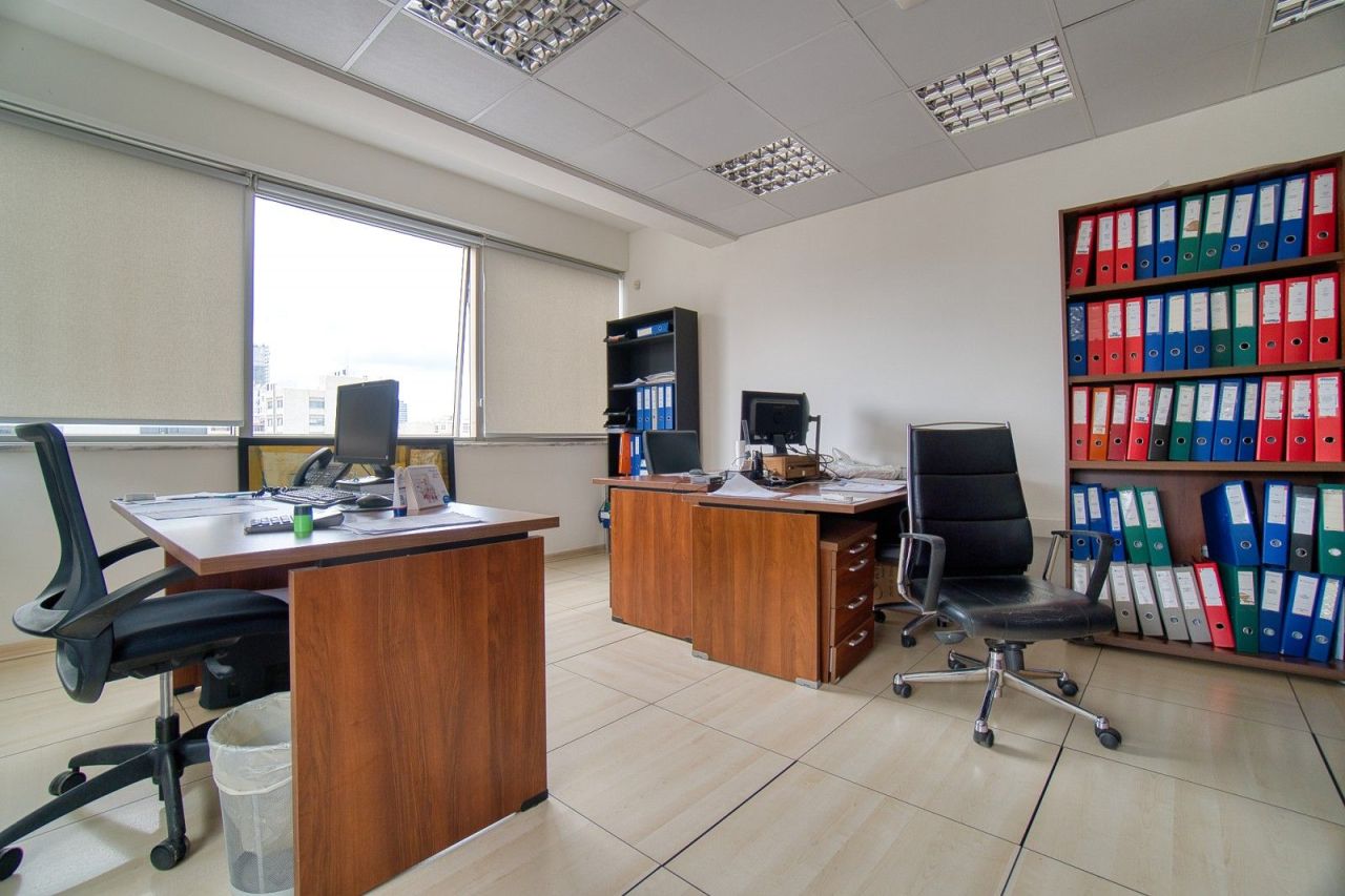 Ufficio a Limassol, Cipro, 850 m² - foto 9