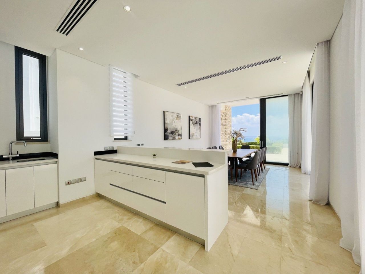 Villa in Paphos, Cyprus - picture 10