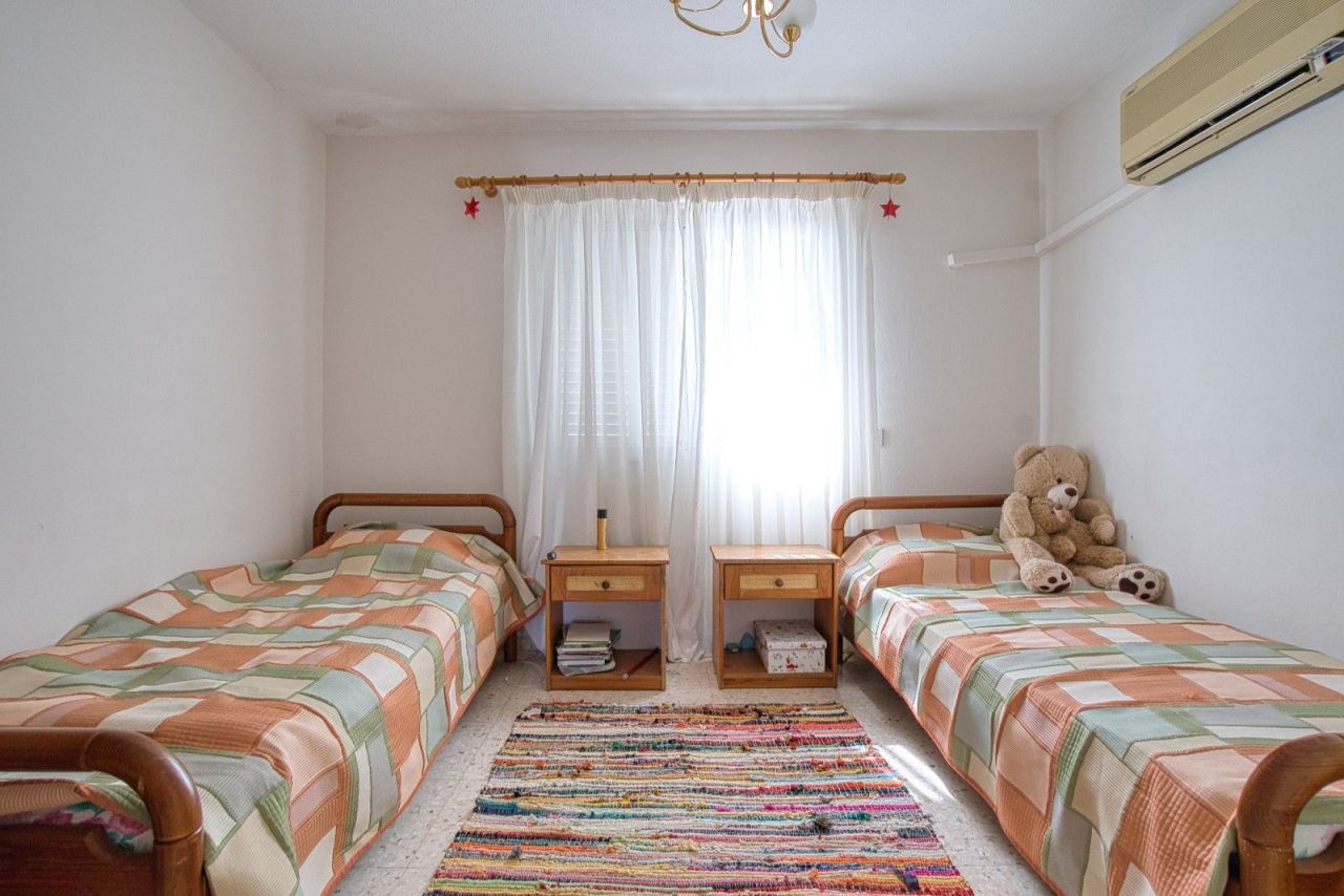 Townhouse in Paphos, Cyprus - picture 10