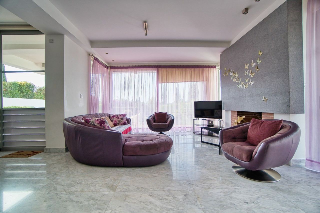 Villa in Paphos, Cyprus - picture 10