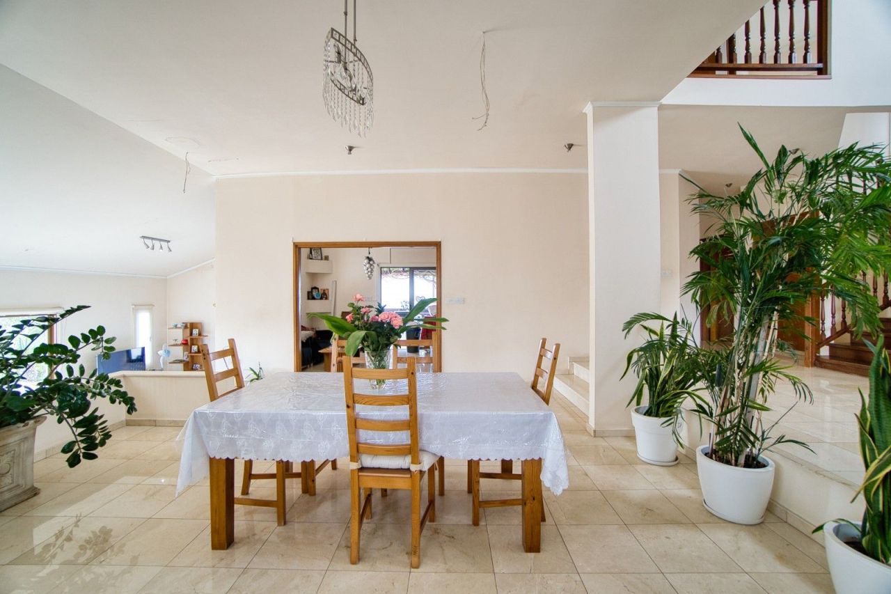 Villa in Paphos, Cyprus, 350 m² - picture 10
