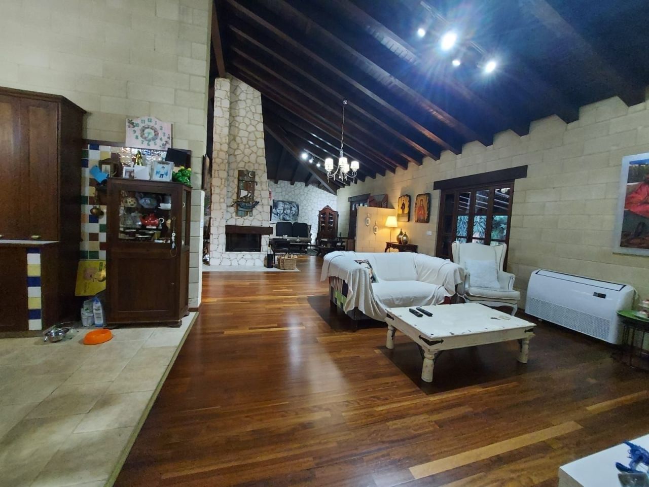 Bungalow in Larnaca, Cyprus, 380 m² - picture 10