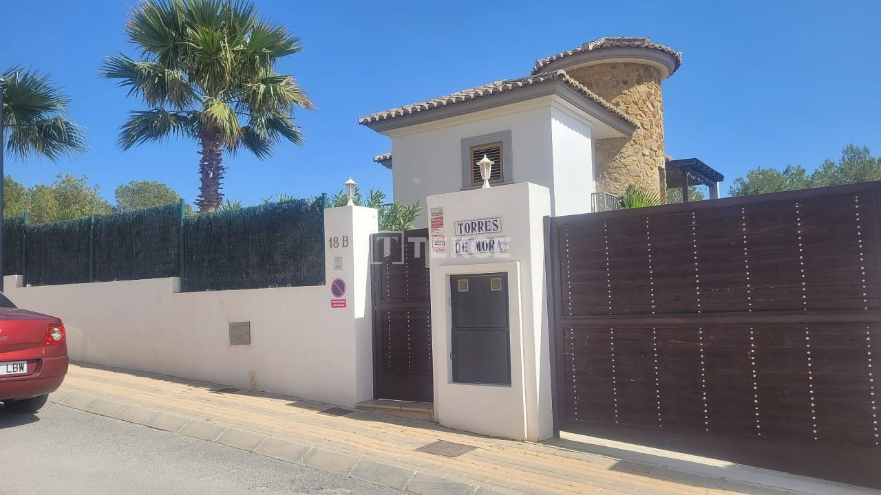 Villa in Finestrat, Spanien, 180 m² - Foto 1
