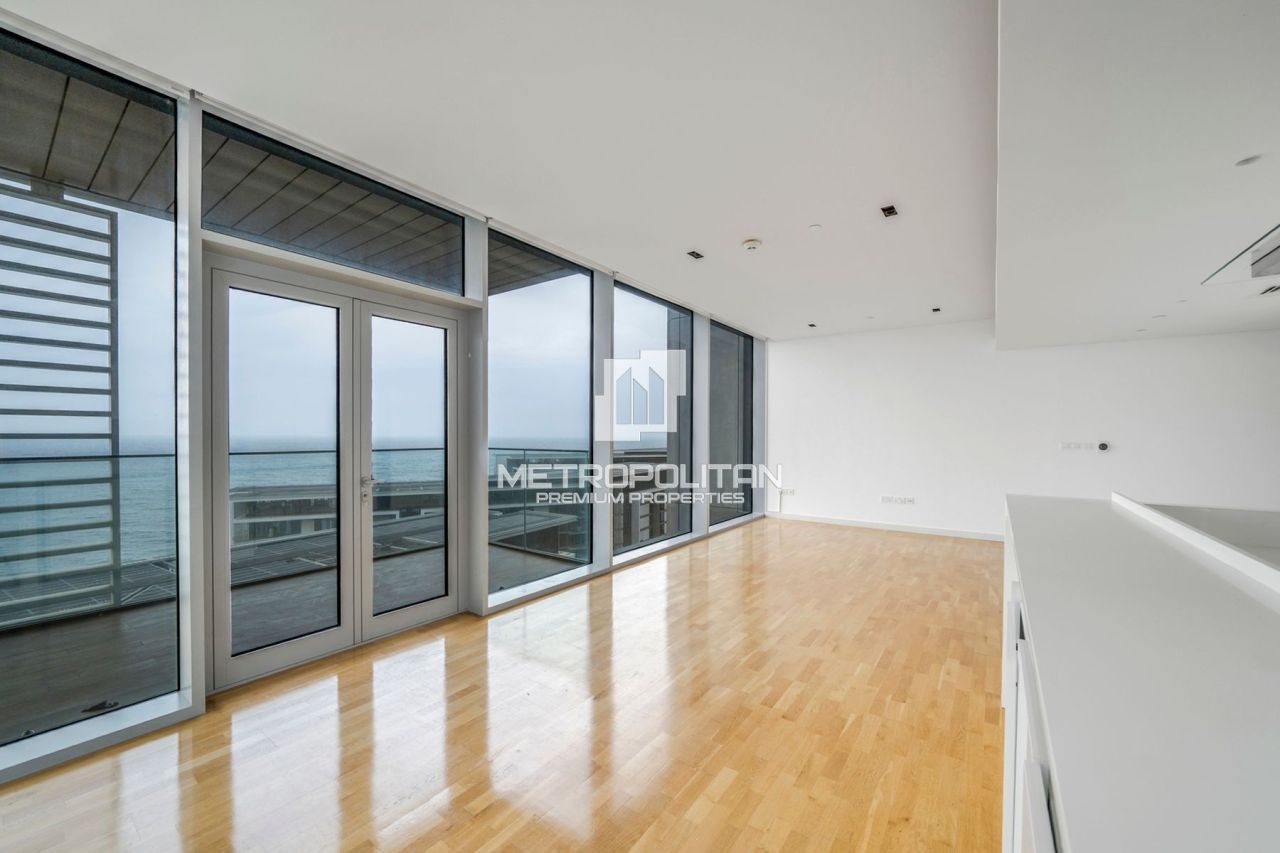 Apartment in Dubai, UAE, 196 m² - picture 1