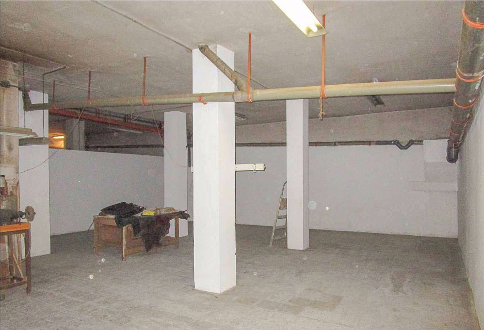 Tienda en Barcelona, España, 475 m² - imagen 9