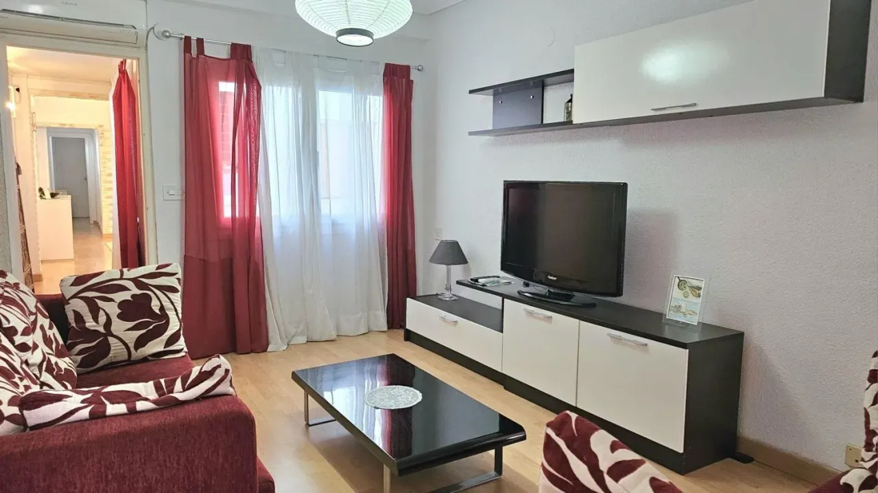 Wohnung in Alicante, Spanien, 113 m² - Foto 1