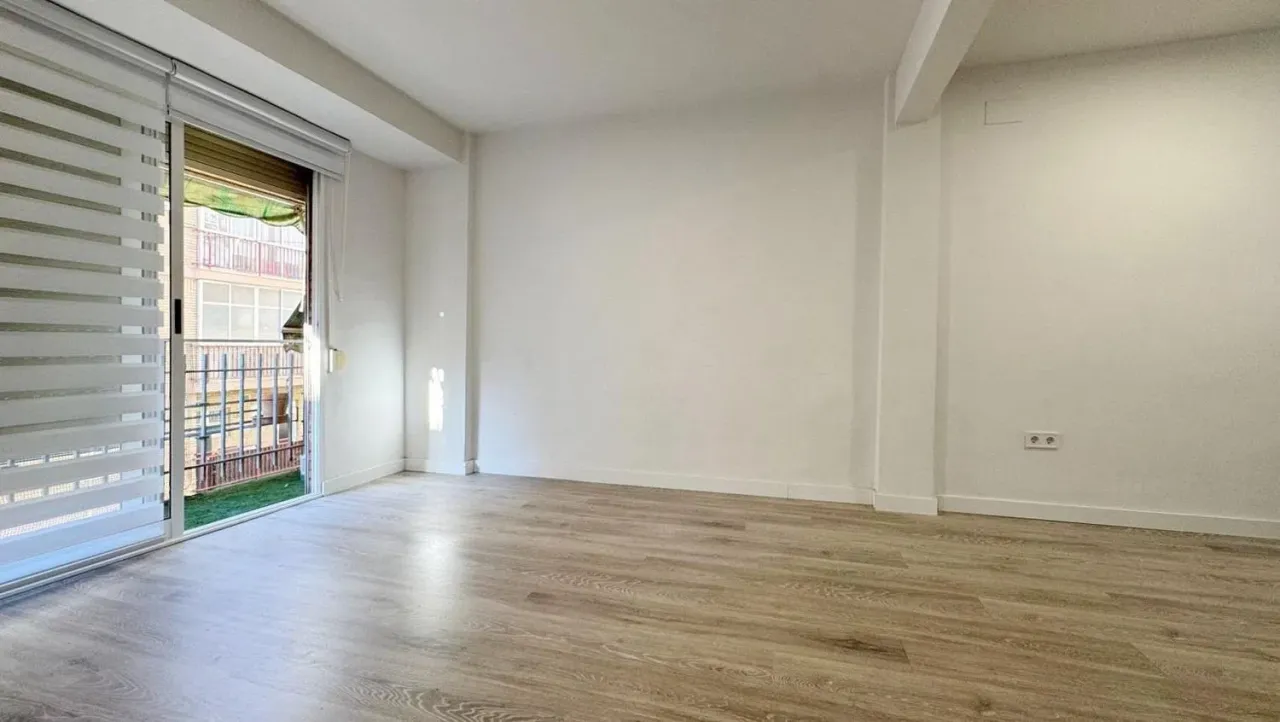 Flat in Alicante, Spain, 72 m² - picture 8