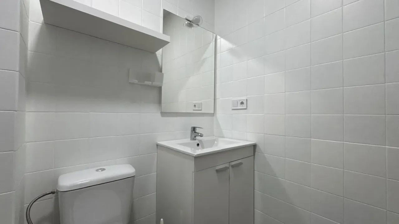 Flat in Alicante, Spain, 72 m² - picture 9