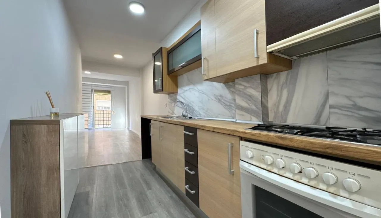 Flat in Alicante, Spain, 72 m² - picture 2