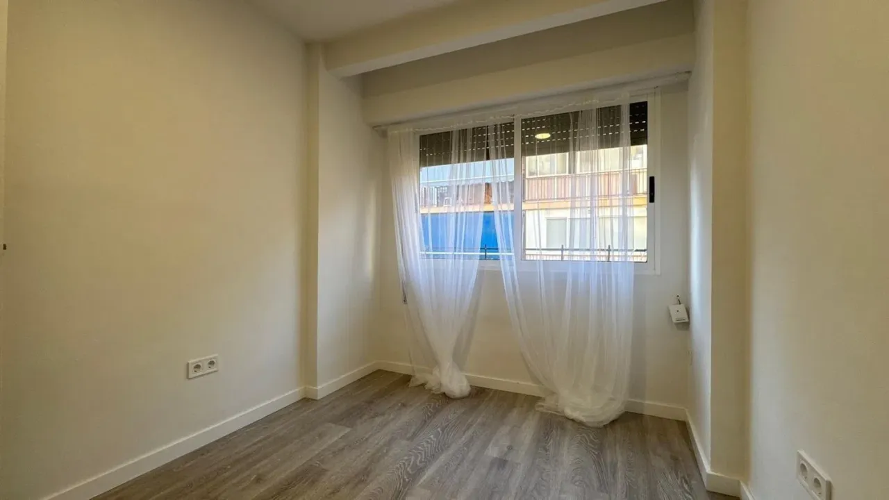 Flat in Alicante, Spain, 72 m² - picture 14