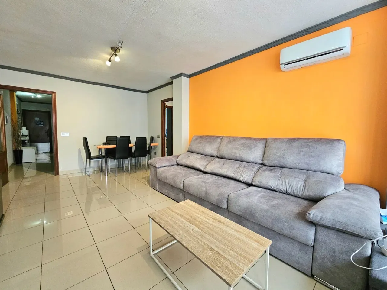 Wohnung in Alicante, Spanien, 78 m² - Foto 1