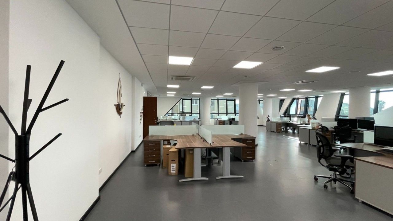 Office in Limassol, Cyprus, 1 800 m² - picture 11