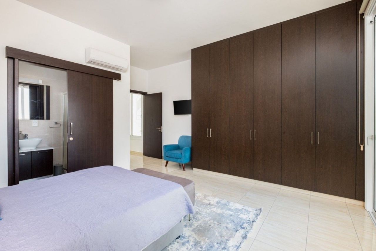 Villa en Lárnaca, Chipre, 285 m² - imagen 11