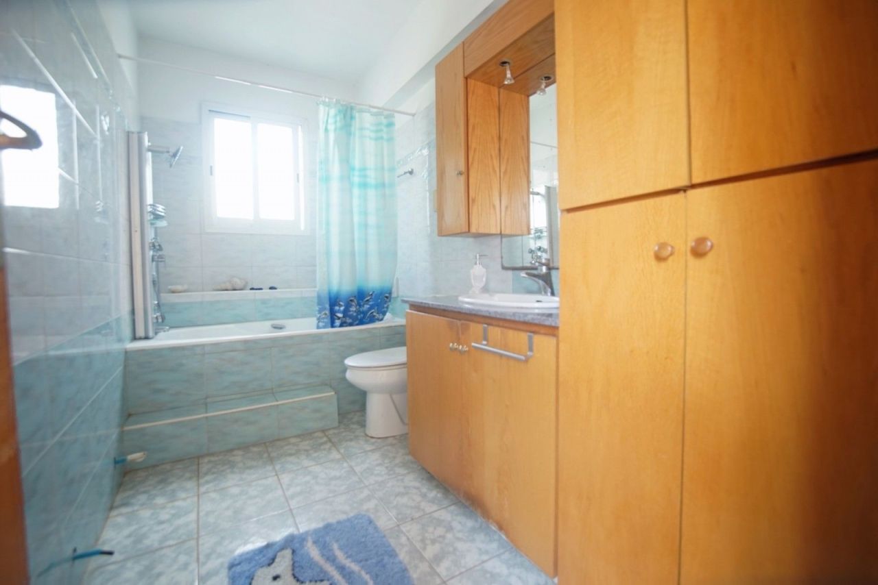 Villa in Paphos, Cyprus, 370 m² - picture 11