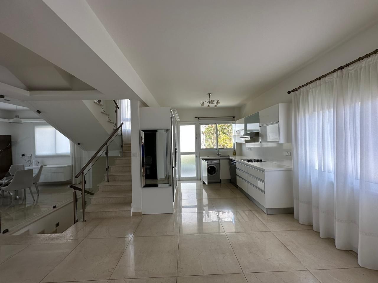 Villa in Paphos, Cyprus, 224 m² - picture 11