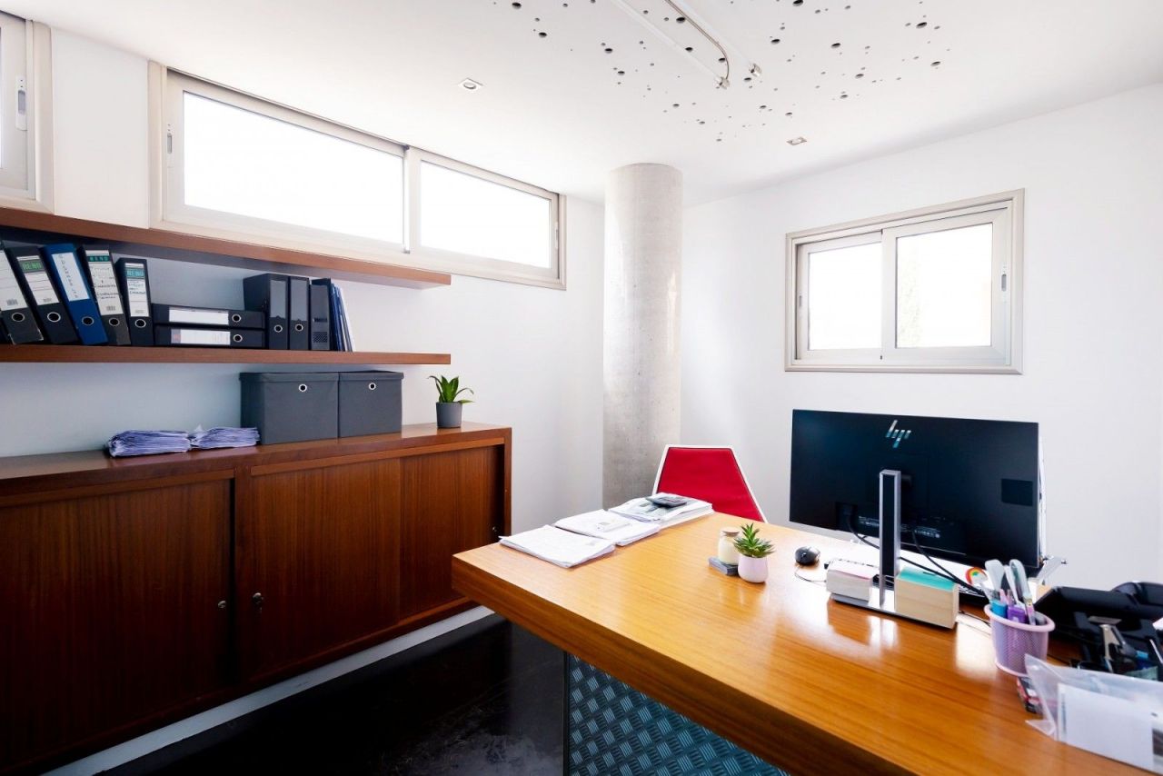 Ufficio a Larnaca, Cipro, 315 m² - foto 11