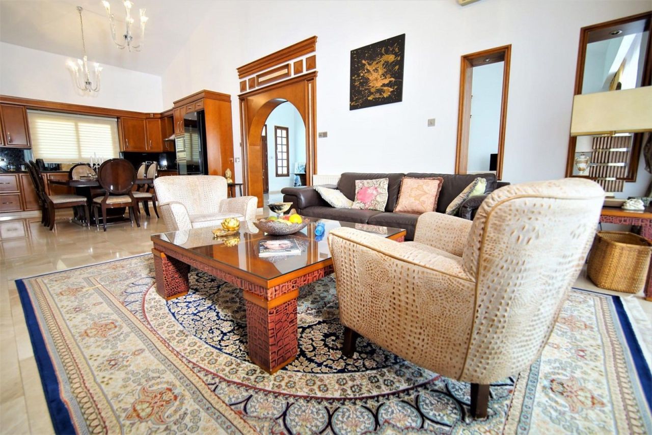 Bungalow à Paphos, Chypre, 350 m² - image 12