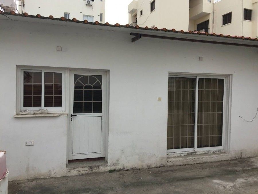 Biens commerciaux à Larnaca, Chypre, 500 m² - image 12