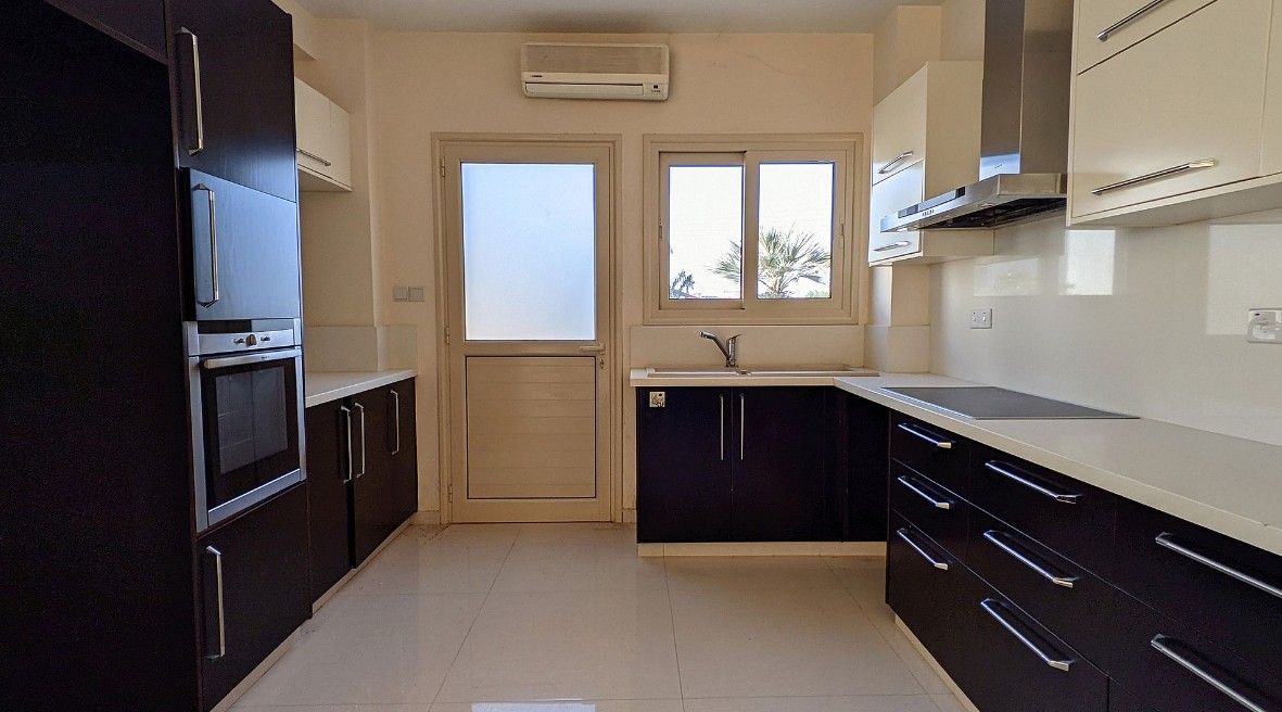 Villa à Paphos, Chypre, 620 m² - image 12