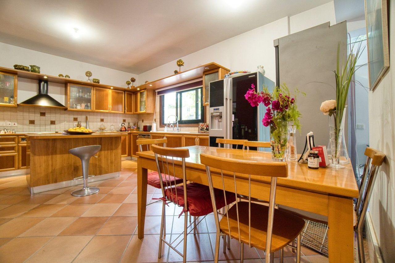 Villa à Limassol, Chypre, 400 m² - image 12