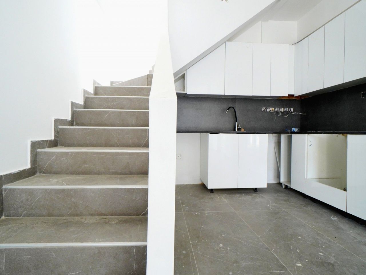 Penthouse in Larnaca, Cyprus, 130 m² - picture 12