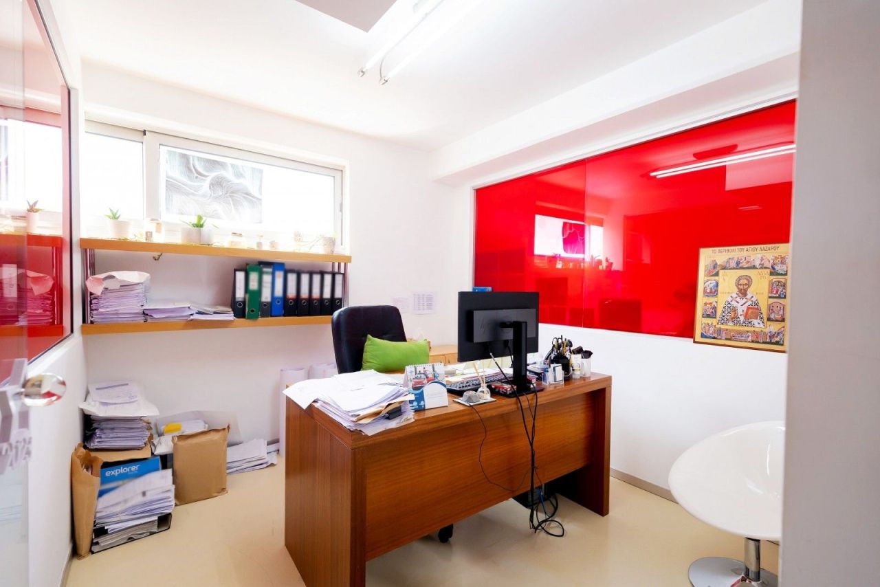 Ufficio a Larnaca, Cipro, 315 m² - foto 13