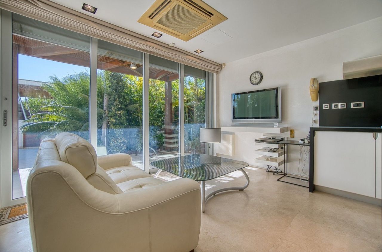 Villa in Limassol, Cyprus, 331 m² - picture 13