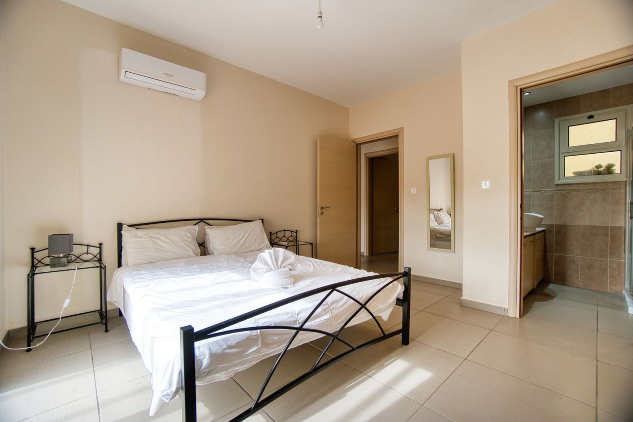 Penthouse in Paphos, Cyprus, 225 m² - picture 13